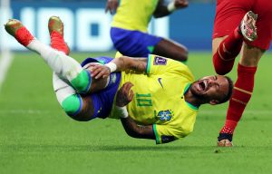 合乐足球赛事推荐：乌拉圭2-0双杀巴西，努涅斯闪耀，内马尔伤退，世预赛悬念增加